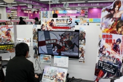 画像集#008のサムネイル/鯉沼プロデューサーや小日向えりさんが来店した「戦国無双3」発売記念イベントでは，村雨城モードの開発秘話や隠し要素が明らかに