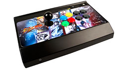 画像集#006のサムネイル/Mad Catz，「ストリートファイター×鉄拳」仕様のアーケードスティックを正式発表。最上位モデルは2台の連結が可能に