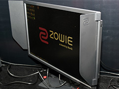 BenQ ZOWIE,ゲーマー向け液晶ディスプレイ新製品「XL2735」の実機を大公開。次世代製品のポイントに西川善司が迫る