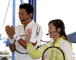 画像集#006のサムネイル/松岡修造さんと杉山愛さんが登場し，色々な意味で“熱く”なった「みんなのテニス ポータブル」公式ダブルス選手権，「SHUZO OPEN DOUBLES」