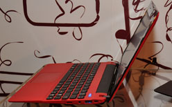 画像集#018のサムネイル/［COMPUTEX］ASUS，超薄型ノートPCに199ドルのEee PC，そして「スマートフォンを内蔵できるタブレット」を発表【19：45頃更新】