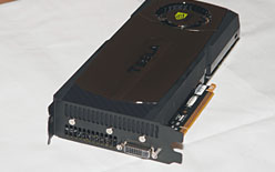 画像集#005のサムネイル/NVIDIA，「Fermi」の実機を公開。FermiアーキテクチャベースのDX11 GPUをトップ・トゥ・ボトムで展開へ