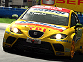 FIA公認のレースゲーム,「RACE ON: WTCC'08 & US MUSCLE 日本語マニュアル付 英語版」が,11月27日にズーから発売