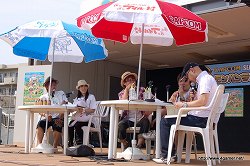 画像集#017のサムネイル/「ぽかぽかアイルー村」にはゲッターズ飯田さん監修の本格占いも入る!?　「CAPCOM SEASIDE HOUSE presents モンハンラジオ2nd in 腰越」観覧レポート