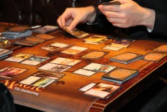 画像集#014のサムネイル/今回のテーマは金属の次元。TCG「Magic： The Gathering」，明日発売を迎える最新拡張セット「ミラディンの傷跡」の魅力に触れてきた