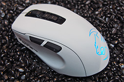画像集#029のサムネイル/［COMPUTEX］ROCCAT，「選んだキーだけを点灯させられるキーボード」を披露。「スマホをゲーマー向けサブ画面にするアプリ」も