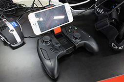 画像集 No.009のサムネイル画像 / リニューアルしたソフマップ秋葉原本館の「Tt eSPORTS」製品体験スペースをレポート。14日まで記念の特価販売を実施中