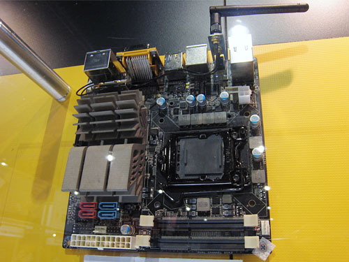 画像集#002のサムネイル/ZOTAC,「GeForce GT 430」オンボードのMini-ITXマザーボードを公開