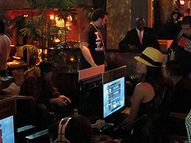 画像集#013のサムネイル/［E3 2010］「Gears of War 3」への実装が明かされたばかりの「Beast Mode」をさっそく体験。ローカストになってCOG軍を倒すのだ