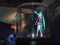 画像集#017のサムネイル/[AMショー2011] 「ボーダーブレイク エアバースト」など多数の人気作品が出展。「ファンタジーゾーン」のメダルゲームも登場したセガブースレポート