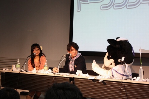 画像集#031のサムネイル/クド役・鈴田美夜子さんがフレンチブルドッグの着ぐるみで登場。インターネットラジオ「ナツメブラザーズ(21)」の公開収録も行われた,“プロトタイプ ファン感謝デー2010”の模様をお届け