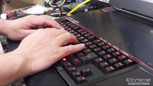 ѡ쥹Ȥ֤֤GT80 TitanΥܡɤǸ