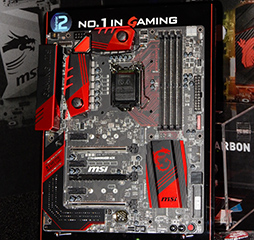 画像集 No.019のサムネイル画像 / ［COMPUTEX］MSIの「背負えるPC」は意外なほど完成度が高かった。視線追跡デバイスによるゲームも体験できたMSIブースレポート