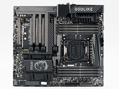 Broadwell-E最適化を謳う高級マザーボード「X99A GODLIKE GAMING CARBON」の特徴をチェックしてみた