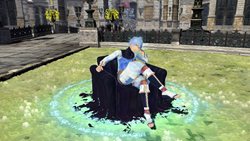 画像集#050のサムネイル/「マリシアス」登場するボスの一部やプレイのキモとなる「オーラシステム」などの情報公開。「灰の外套」はコンボ中にも自在に変形できる!?