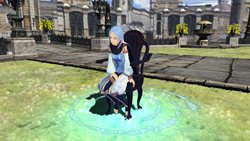 画像集#051のサムネイル/「マリシアス」登場するボスの一部やプレイのキモとなる「オーラシステム」などの情報公開。「灰の外套」はコンボ中にも自在に変形できる!?