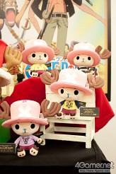 画像集#065のサムネイル/「ナミさん」「エヴァ6号機」「イカ娘」など，人気アニメのフィギュアがズラリ。「第24回プライズフェア」フォトレポート