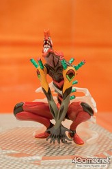 画像集#240のサムネイル/「ナミさん」「エヴァ6号機」「イカ娘」など，人気アニメのフィギュアがズラリ。「第24回プライズフェア」フォトレポート