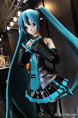 画像集#378のサムネイル/最新アニメからリラックマまで。フィギュアやグッズがずらりと並んだ,「第27回プライズフェア」フォトレポート