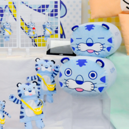 画像集#384のサムネイル/夏の終わりに水着フィギュアが大豊作。年明け登場の新作グッズが勢揃いした「第37回プライズフェア」フォトレポート