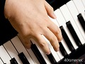 伊藤賢治氏が“全編バトル曲”のライブに向けて意気込みを語る。11月23日開催「THE NEXT STAGE 〜gentle echo meeting 3〜」を間近に控えたリハーサル現場に潜入