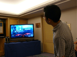 画像集#004のサムネイル/［TGS 2011］Kinectはクリエイター魂に火を付けるハード。Xbox LIVEアーケードで配信される予定の「Project Draco (仮称)」を開発者の二木幸生氏に解説してもらった