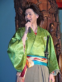 画像集#014のサムネイル/イケメン侍JOYが華麗に登場。“拷問”と“夜這い”システムのトークで盛り上がった,PS3「侍道4」記者発表会レポート