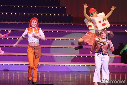 画像集#010のサムネイル/巴里花組と紐育星組のメンバーシャッフルも？　ライブイベント「サクラ大戦 巴里花組＆紐育星組ライブ2010 ～可憐な花々 煌めく星々～」ゲネプロの模様をレポート　※写真追加