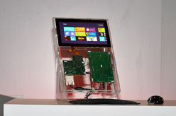 画像集#007のサムネイル/［COMPUTEX］Microsoft，x86とARMの両方で動作する「Windows 8」を披露。タブレット向けの新UIや一部ハードウェア要件も明らかに