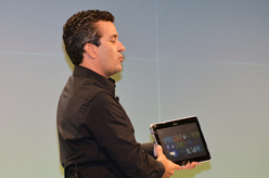 画像集#034のサムネイル/［COMPUTEX］Microsoft，x86とARMの両方で動作する「Windows 8」を披露。タブレット向けの新UIや一部ハードウェア要件も明らかに