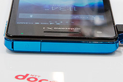 画像集#022のサムネイル/NTTドコモ，「GALAXY S III α」「AQUOS PHONE ZETA」など2012年冬モデルスマートフォン10製品を発表。すべてが下り最大100Mbpsの「Xi」に対応