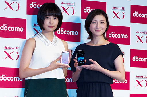 画像集#062のサムネイル/NTTドコモ，「GALAXY S III α」「AQUOS PHONE ZETA」など2012年冬モデルスマートフォン10製品を発表。すべてが下り最大100Mbpsの「Xi」に対応