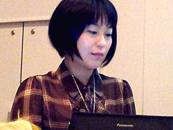 画像集#001のサムネイル/［CEDEC 2011］ゲームとコミュニケーションの関係を語るパネルディスカッションが開催。数々の取り組みによって探られる，ゲームとコミュニケーションの本質的な関係