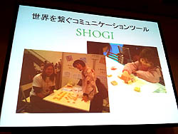 画像集#006のサムネイル/［CEDEC 2011］ゲームとコミュニケーションの関係を語るパネルディスカッションが開催。数々の取り組みによって探られる，ゲームとコミュニケーションの本質的な関係