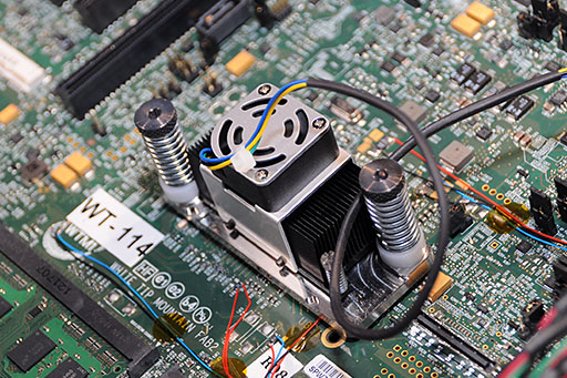 画像集#003のサムネイル/【速報】Intel，IDF 2012で次世代CPU「Haswell」搭載の開発用ボードを披露。Ultrabook向けにTDP 10W以下のモデルが追加されることも明らかに