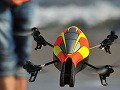 iPhoneをコントローラとするクワッドヘリ「AR.Drone」向け最新ゲームアプリ「AR.Race」が6月7日に配信開始。複数のパイロットと熱いレースが楽しめる