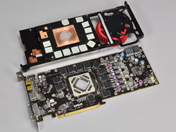 画像集#017のサムネイル/Radeon HD 7970レビュー（前編）。アーキテクチャとプロセス技術の進化で，シングルGPU世界最速の座を奪還