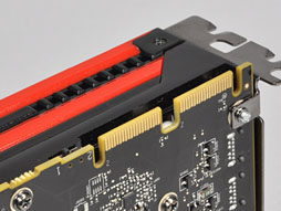 画像集#021のサムネイル/Radeon HD 7970レビュー（前編）。アーキテクチャとプロセス技術の進化で，シングルGPU世界最速の座を奪還