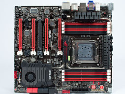 画像集#022のサムネイル/Radeon HD 7970レビュー（前編）。アーキテクチャとプロセス技術の進化で，シングルGPU世界最速の座を奪還