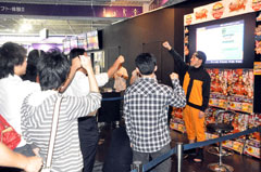 画像集#009のサムネイル/サイバーコネクトツーの松山 洋氏が“うずまきピロシ”として登場。「NARUTO−ナルト− 疾風伝 ナルティメットインパクト」トークショウ