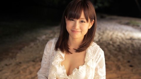 画像集#011のサムネイル/AKB48の大島優子さん，渡辺麻友さん，高橋みなみさん，指原莉乃さんら7人のメンバーが水着のグアムロケを語った，「AKB1/48 アイドルとグアムで恋したら…」発表会をレポート