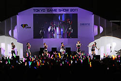 画像集#007のサムネイル/［TGS 2011］バンダイナムコゲームスのステージイベント「アニメもゲームもグラビアも！　全部まとめてアイドルマスター!!」で，アニメの新たなオープニング曲「CHANGE!!!!」が初公開