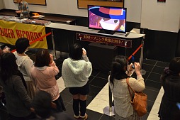 画像集#012のサムネイル/「リズム怪盗R BAND」とmiwaさんがゲーム内の楽曲を生演奏。「リズム怪盗R × miwa プレミアムイベント」の模様をレポート