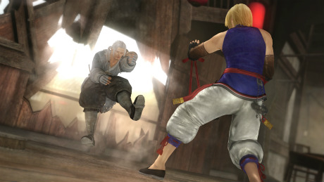 画像集#006のサムネイル/「DEAD OR ALIVE 5」の店頭体験会が9月15日にヤマダ電機 池袋LABI1にて開催。当日は早矢仕プロデューサーによるトークも