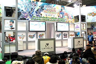 画像集#010のサムネイル/「次世代ワールドホビーフェア '13 Winter」東京大会が幕張メッセにて開催中。レベルファイブの新作「妖怪ウォッチ」のプレイアブル出展もあり