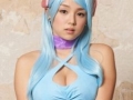 人気グラドル“愛ちゃん”が魔法使いのセクシー衣装で「サムライ&ドラゴンズ」のイメージソングを熱唱。でも,ちょっと歌詞が……? そんなPVが公開