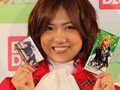 AKB48宮澤佐江さんも騎手姿で駆けつけた,バンダイ「ネットカードダス」新作「オーナーズホース」発表記念イベントをレポート