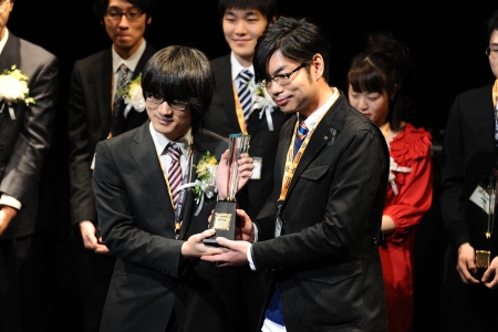 画像集#020のサムネイル/KONAMIのアーケードタイトルチャンピオンが六本木に集結。「KONAMI Arcade Championship 2012 グランドフィナーレ〜授賞祝賀会〜」レポート
