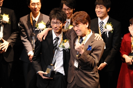 画像集#024のサムネイル/KONAMIのアーケードタイトルチャンピオンが六本木に集結。「KONAMI Arcade Championship 2012 グランドフィナーレ〜授賞祝賀会〜」レポート