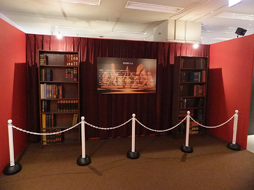 画像集#003のサムネイル/体感型イベント「Fate/Zero -第四次聖杯戦争展-」内覧会レポート。魂を震わせたあの戦いの日々をもう一度。マスターとなってその手に聖杯を掴め！